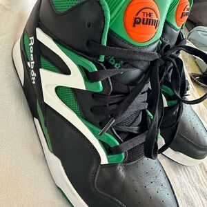 Reebok Black and Green Pump Sneakers Reebok Pump Omni Zone II